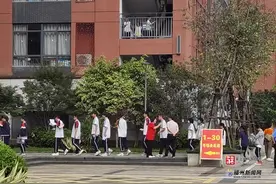 今天福建中考，同学们加油！图片