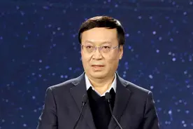 高培勇：宏观政策要坚持“挤牙膏式”扩张，稳预期得靠改革图片