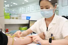 验孕棒两条杠 为什么还要去医院确诊？图片