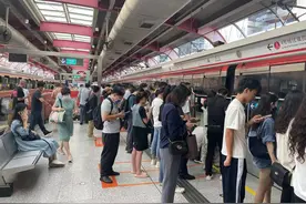 “跑快一分钟，相差一小时”，深圳某些区域早高峰通勤为何这么难？图片