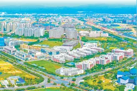 攥紧中国种子 端稳中国饭碗——开局之年看南繁图片