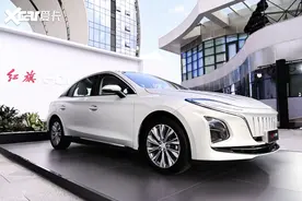 红旗E-QM5 560KM PLUS 2023款上市 售19.98万元/后排空间无敌图片