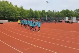 第二届中国青少年足球联赛（山东赛区）张店区实验中学男足夺冠图片