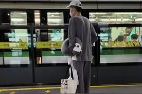 “单车咖啡大叔”完成第一次化疗 异地求医艰辛依然记录美好图片