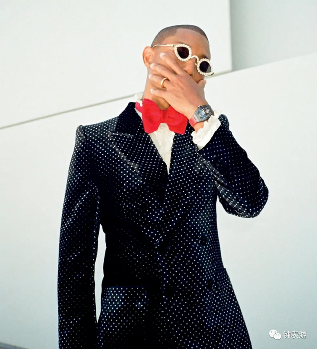 ·�����Ǵ����ܼ�ƶ�������Ԫ��ʯ���ͱ������RM�����׶����������ĸ�����