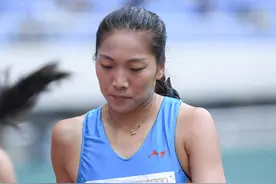 （体育）田径——全国冠军赛：安徽选手王春雨夺得女子1500米决赛冠军图片