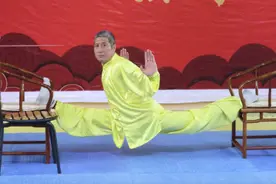 古稀老人一身绝技，晨报记者对话上海滩武功奇人，讲述真实的“少林童子功”图片