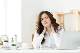 脖子咔咔响，是颈椎病吗？图片