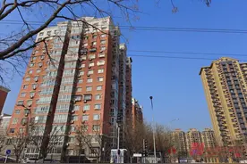 毕业季租房市场调查·北京| 多渠道房源供应毕业生，北京有中介表示租金“还能商量”图片