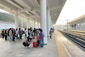 高级动卧与二等座价差达70倍！高铁动车是如何定价的？图片