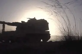 63秒高燃练兵混剪 感受满满的战斗力图片