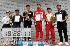 乘龙H5换电重卡斩获2023中国新能源汽车耐力赛冠军图片