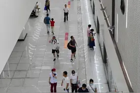 武汉最大地铁站上新图片