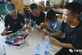 山东四胞胎高考全过线！老二617老三614！网友：别人家的孩子，还是4个图片