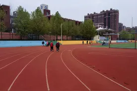 学校体育场地对外开放关键在于用心图片