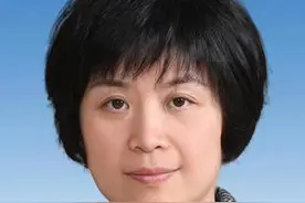 70后上海市委常委郭芳进京履新，为生态环境部首位女副部长图片