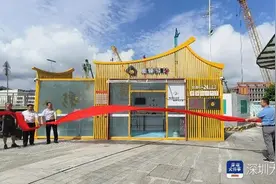 深圳这个商圈设了“暖蜂驿站”，快递小哥等餐可“叹冷气”图片