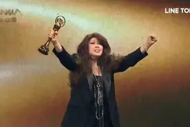 金曲奖／73岁欧阳菲菲罕见现身！　超狂冻龄嫩脸飙唱神曲《感恩的心》图片