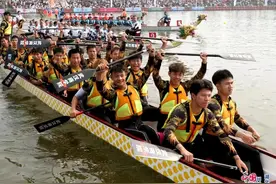 奋楫争先龙腾桃源 2023年中国龙舟公开赛（湖北·仙桃站）擂鼓开赛图片