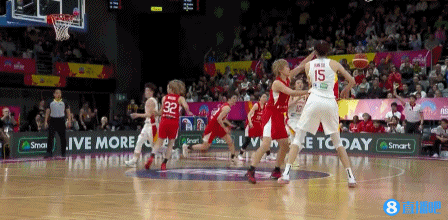 😤李梦战术三分+王思雨反击三分 中国女篮6-0直接抹平分差！图片