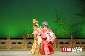 越剧《孟丽君》《梁山伯与祝英台》亮相湖南长沙图片