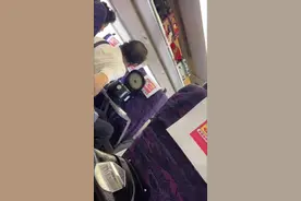 乘客高铁上用电饭锅盛饭引发关注 铁路部门：电饭锅可以带上高铁，但禁止使用图片