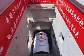 望岳谈丨青岛胶州湾第二隧道穿海，为何“条条大道通西海岸”？图片