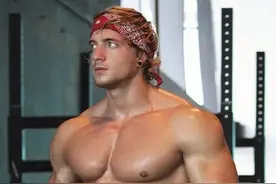 健身网红“拉丝哥”离世，年仅30岁，去世前3天曾说脖子痛图片