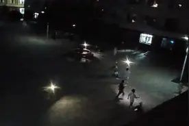 陌生男子深夜潜入绥化学院女生宿舍？警方：人已抓到图片