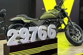VOGE无极来砸场子 CU525巡航车西安摩展发布 只卖29766元图片