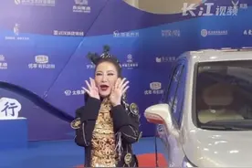 李玟从没忘记自己是“武汉伢”，去年回汉出席百花奖时高喊：武汉姑娘回家了图片