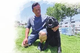 养犬、驯犬、繁育犬……青岛市民建起导盲犬繁育基地！幕后故事……图片