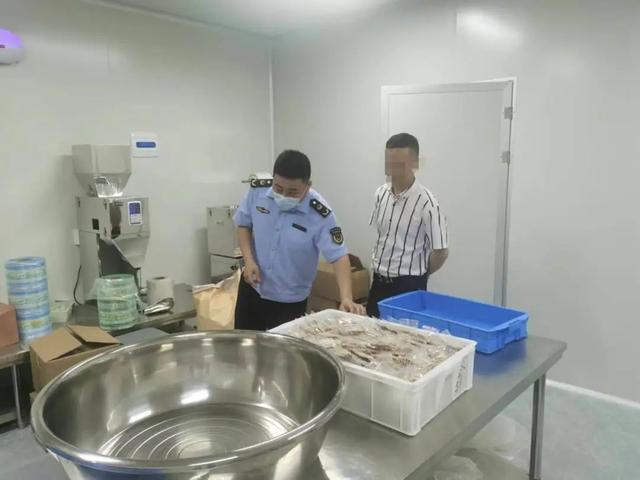 “kJ”还是“KJ”？市场监管人员揭晓答案！