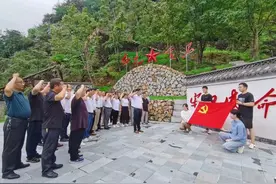歙县：坐拥“红绿” 点“石”成“金”图片