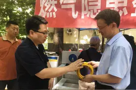 危险！这种燃气软管你家还在用吗？图片