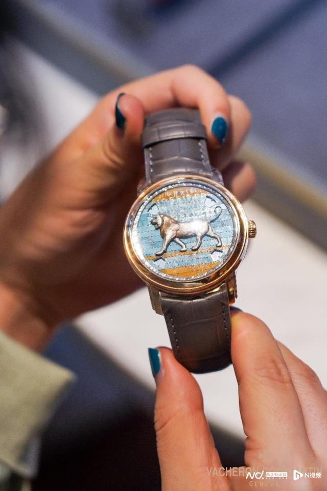 ��ʫ�������Ϻ���Ļ��ʱ��չ���������ӳ�������������