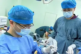 700多分的学霸左脚经常扭伤，原来竟是这个原因……图片