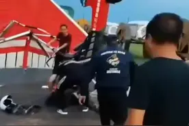 景区内三角翼飞机坠落致两人死亡，多部门介入调查，此前景区谎称是谣言图片