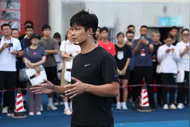 苏炳添课堂开讲啦 在暨大展示短跑加速阶段阻力训练方法应用视频封面