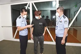 男子从泰国被带到缅甸电诈园区，高墙铁网内每天工作14至16个小时图片