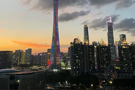 多图 | 粉色天空绚烂云朵，高温之下的广州浪漫图片