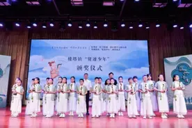 悠悠桑梓，贤润少年，看楼塔如何打出新乡贤“新牌”图片