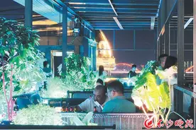 定位更年轻、体验更深入、打卡更便捷 长沙酒吧新业态不断涌现图片
