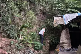 四川乐山多地发生暴雨 全市紧急转移避险4661人图片