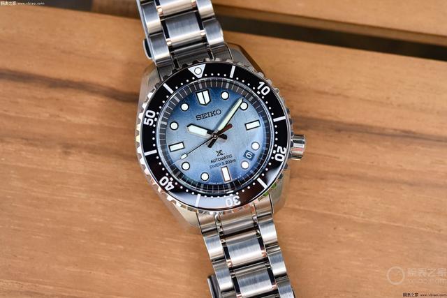 �����Ƴ�1968��Ǳˮ���ִ����̰�SLA073