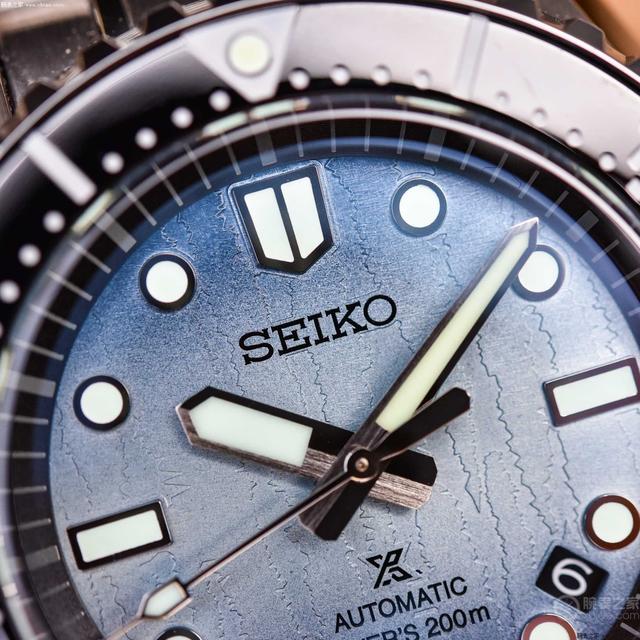 �����Ƴ�1968��Ǳˮ���ִ����̰�SLA073