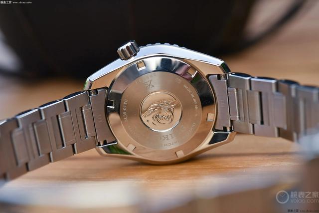 �����Ƴ�1968��Ǳˮ���ִ����̰�SLA073