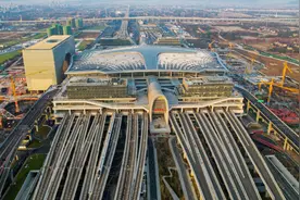 潮评丨高铁票越来越难买，暑期爆发性需求该怎么应对？图片