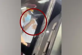 武汉地铁列车司机突发身体不适：坚持将车开至站点后求助视频封面