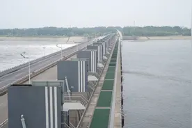 沂河迎来今年首次洪峰 临沂多举措确保行洪安全畅通图片